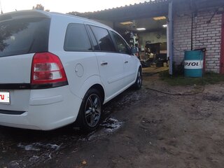 2014 Opel Zafira B Рестайлинг, белый, 990000 рублей, вид 5