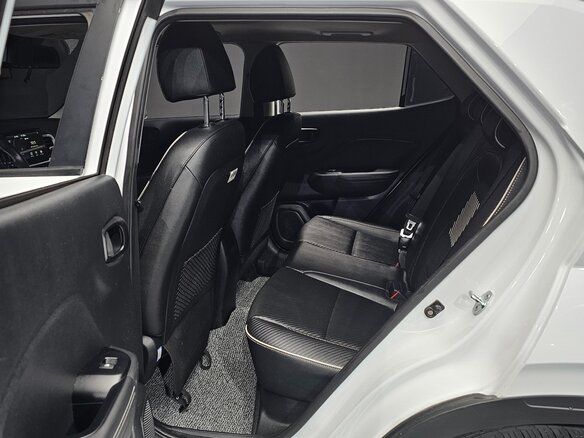 2022 Hyundai Venue I, белый, 1460007 рублей - вид 9