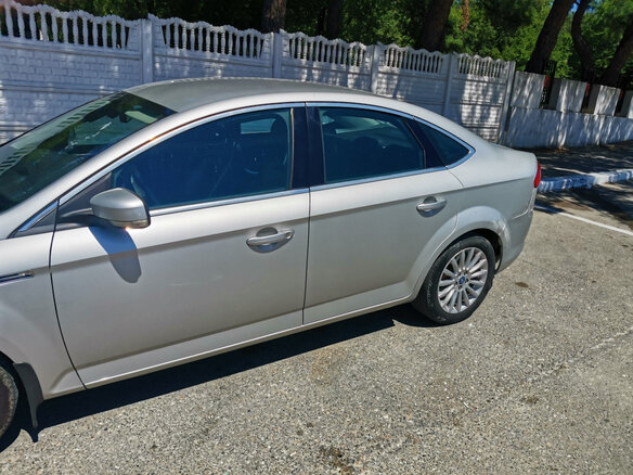 2011 Ford Mondeo IV Рестайлинг, серебристый, 800000 рублей - вид 3