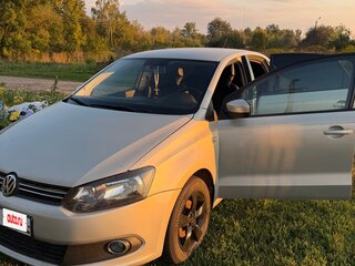 2014 Volkswagen Polo V, серебристый, 670000 рублей, вид 1