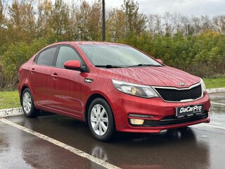 2016 Kia Rio III Рестайлинг, красный, 1130000 рублей, вид 4