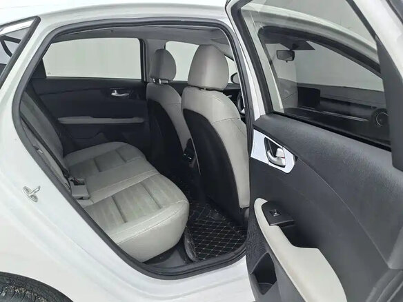 2023 Kia K3 II (China Market) Рестайлинг, белый, 1778000 рублей - вид 14