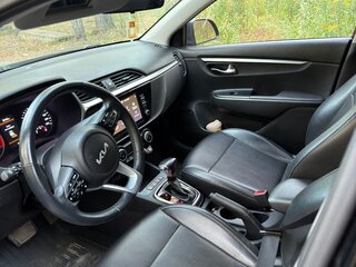 2021 Kia Rio X IV Рестайлинг, чёрный, 1545000 рублей, вид 3