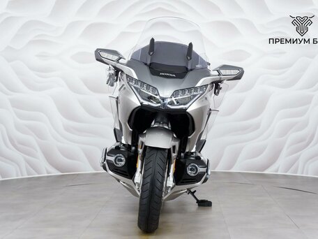 2024 Honda GL 1800 Gold Wing, серый, 3177000 рублей, вид 4