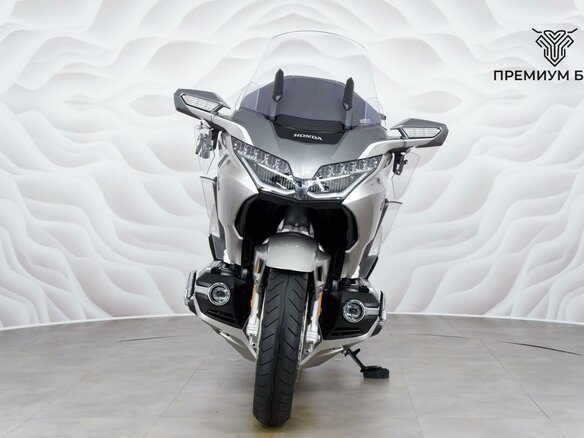 2024 Honda GL 1800 Gold Wing, серый, 3177000 рублей - вид 3