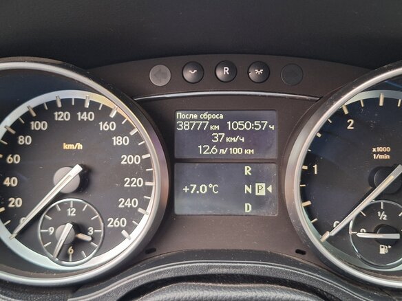 2012 Mercedes-Benz GL-Класс 350 I (X164) Рестайлинг, чёрный, 1950000 рублей - вид 11