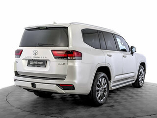 2022 Toyota Land Cruiser 300 Series, белый, 8950000 рублей, вид 5