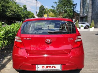 2011 Hyundai i30 I Рестайлинг, красный, 760000 рублей, вид 4