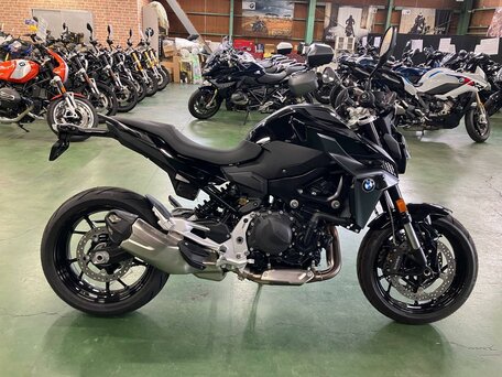 2024 BMW F 900 R, чёрный, 1277000 рублей, вид 2