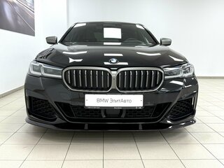 2021 BMW 5 серии M550i xDrive VII (G30/G31/G38) Рестайлинг, чёрный, 9995000 рублей, вид 4