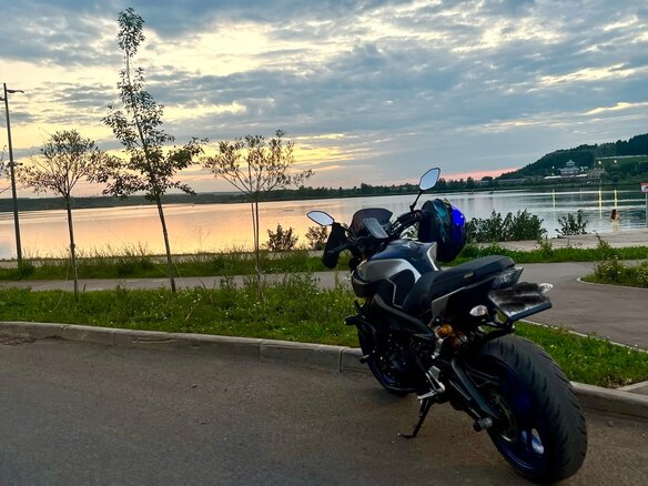 2020 Yamaha MT-09 (FZ-09), серый, 940000 рублей - вид 3