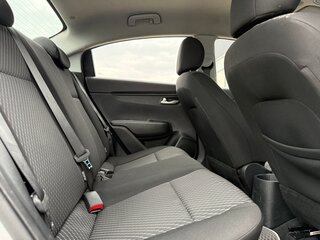 2018 Kia Rio IV, серебристый, 1180000 рублей, вид 4