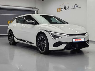 2025 Kia EV6 I Рестайлинг, белый, 6960025 рублей, вид 4
