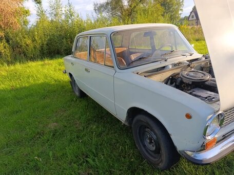 1977 Lada (ВАЗ) 2101, белый, 183000 рублей, вид 4
