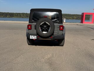 2020 Jeep Wrangler IV (JL), серый, 4550000 рублей, вид 4