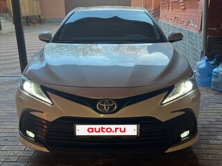 2022 Toyota Camry VIII (XV70) Рестайлинг, белый, 2850000 рублей, вид 1