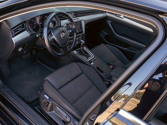 2017 Volkswagen Passat DSG6 B8, чёрный, 1565000 рублей - вид 12