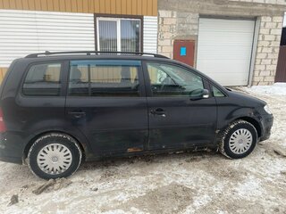 2008 Volkswagen Touran I Рестайлинг, чёрный, 390000 рублей, вид 2