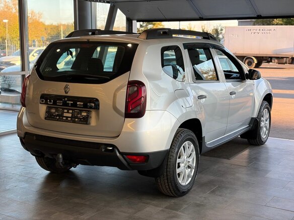 2017 Renault Duster I Рестайлинг, серебристый - вид 5