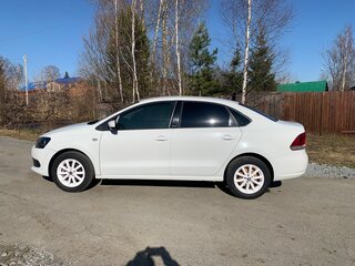 2015 Volkswagen Polo V Рестайлинг, белый, 1500000 рублей, вид 5