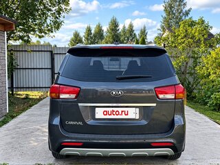 2016 Kia Carnival III, серый, 2600000 рублей, вид 4