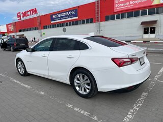 2019 Chevrolet Malibu IX Рестайлинг, белый, 1550000 рублей, вид 5