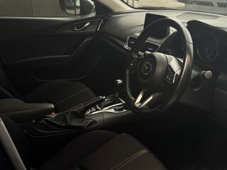 2018 Mazda Axela III Рестайлинг, синий, 1550000 рублей, вид 4