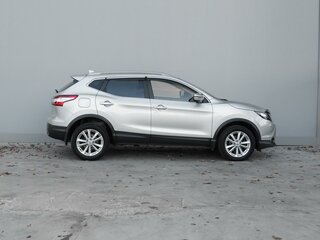 2018 Nissan Qashqai II Рестайлинг, серебристый, 1749000 рублей, вид 5