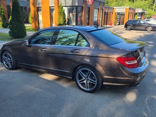 2013 Mercedes-Benz C-Класс 300 III (W204) Рестайлинг, коричневый, 2500000 рублей, вид 4