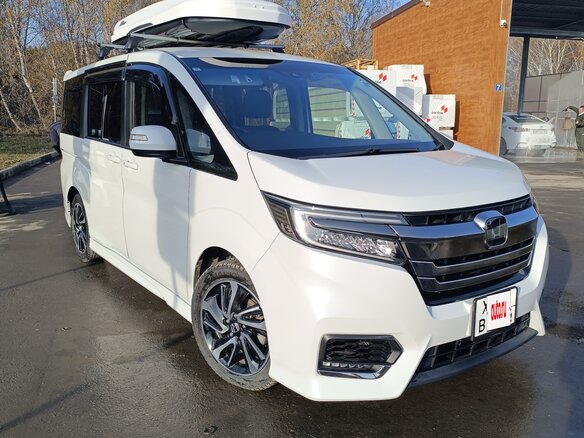 2019 Honda Stepwgn Spada V Рестайлинг, белый, 2550000 рублей - вид 3