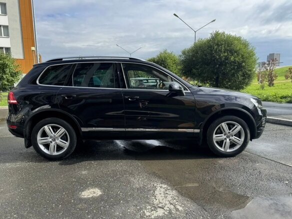 2011 Volkswagen Touareg II, чёрный, 2750000 рублей - вид 15