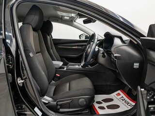 2020 Mazda 3 IV (BP), чёрный, 1865000 рублей, вид 5
