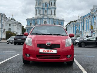 2007 Toyota Yaris II, красный, 520000 рублей, вид 2