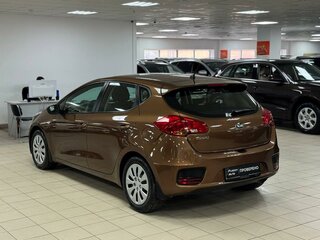 2016 Kia Ceed II Рестайлинг, коричневый, 945000 рублей, вид 4