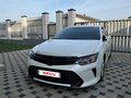 2016 Toyota Camry VII (XV50) Рестайлинг, белый, 1800000 рублей - вид 1