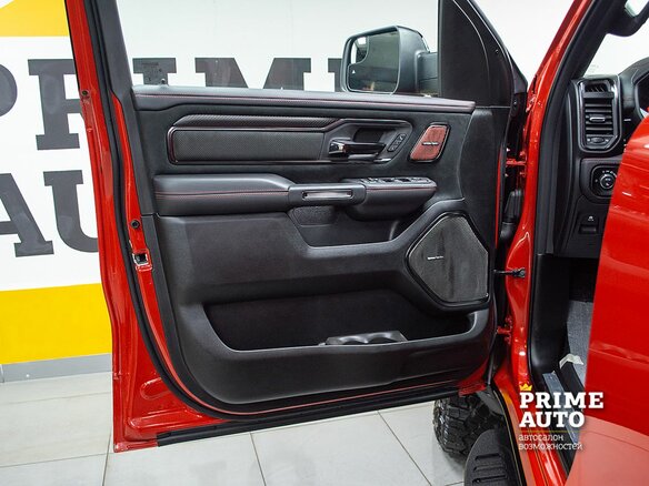 2025 Ram 1500 RHO V Рестайлинг, красный - вид 7