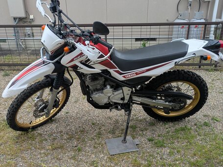 2017 Yamaha XT250 Serow, красный, 345000 рублей, вид 2