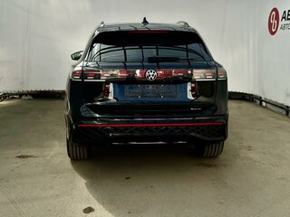 2026 Volkswagen Tiguan L Pro III (China Market), чёрный, 4650000 рублей, вид 4
