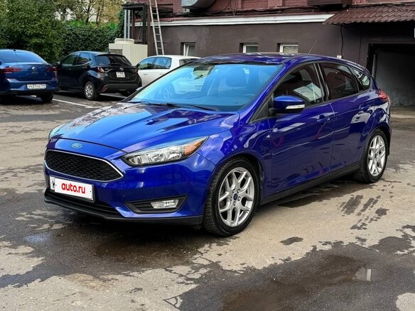 2015 Ford Focus III Рестайлинг, синий, 1000000 рублей - вид 3