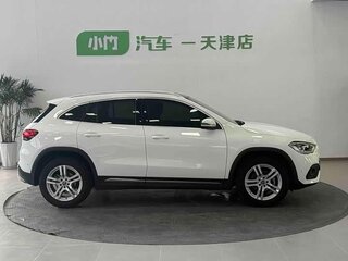 2022 Mercedes-Benz GLA 180 II (H247), белый, 2100000 рублей, вид 4
