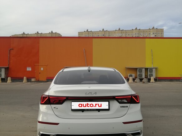 2022 Kia K3 II (China Market), белый, 2250000 рублей - вид 4