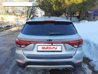 2019 Kia Rio X-Line IV, серебристый, 1700000 рублей, вид 3