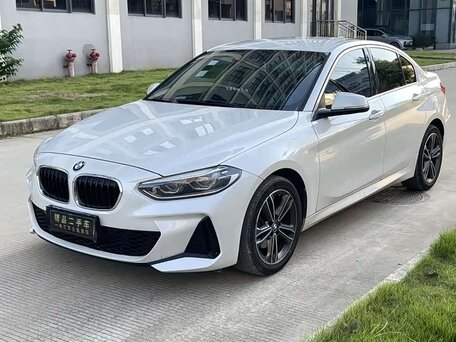 2022 BMW 1 серии 120i III (F52) Рестайлинг, белый, 1820000 рублей, вид 1