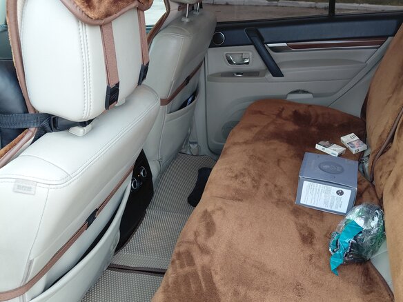 2008 Mitsubishi Pajero IV, бежевый, 1620000 рублей - вид 17