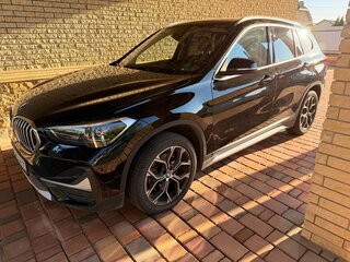 2019 BMW X1 20d xDrive II (F48) Рестайлинг, чёрный, 2950000 рублей, вид 1