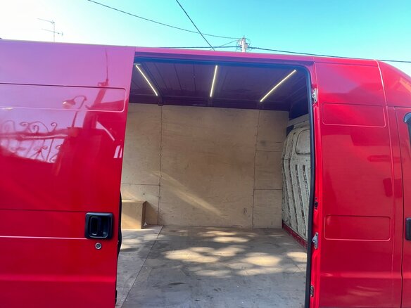 2011 Fiat Professional Ducato, красный, 1300000 рублей - вид 8