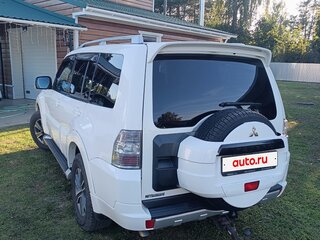 2011 Mitsubishi Pajero IV, белый, 1500000 рублей, вид 3