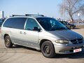 1998 Chrysler Voyager Grand III, серый, 190000 рублей - вид 2