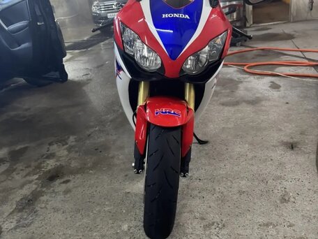 2010 Honda CBR 1000 RR/RA Fireblade, белый, 780000 рублей, вид 5