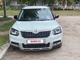 2017 Skoda Yeti I Рестайлинг, белый, 1400000 рублей, вид 2
